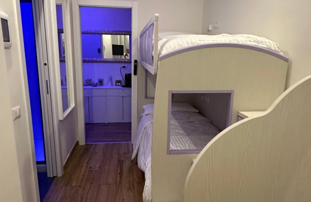 Bunk Bed - Room 4-1